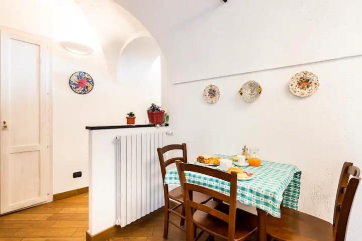 Bed & Breakfast L'Erica フィナーレ・リーグレ エクステリア 写真